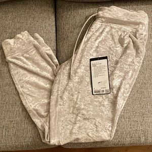 Lululemon Ready to Crush Joggers